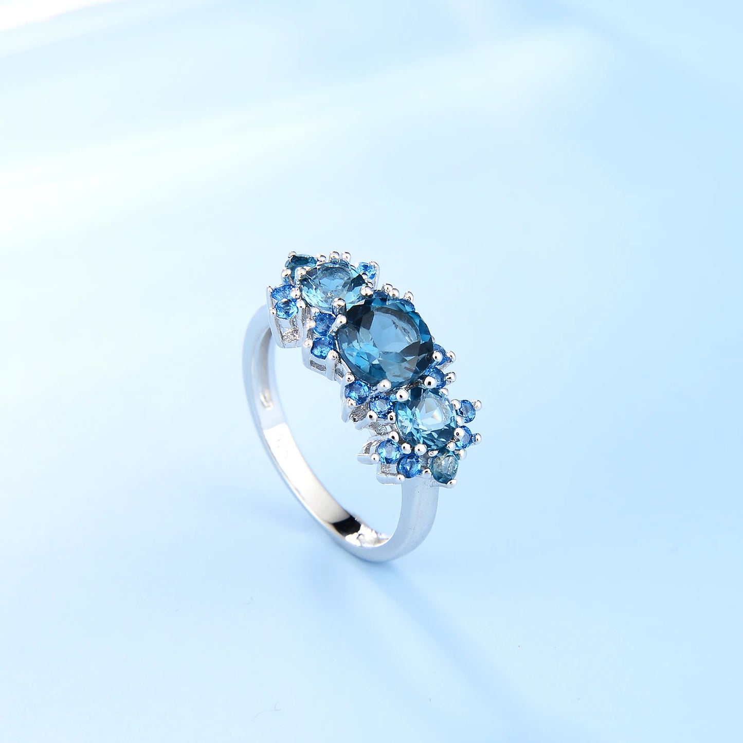 GEM'S BALLET Natural Sky Blue Topaz Emerald Birthstone Rings For Women Real 925 Sterling Silver Gemstone Ring Fine Jewelry