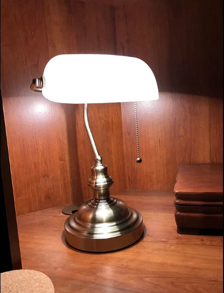 Glass Banker‘s Study Lamp/ Night Light